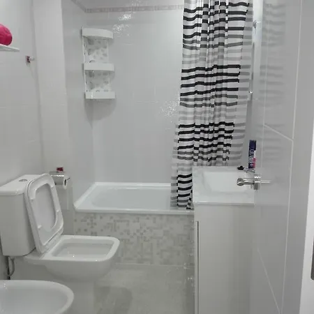 Insignia Apartment *